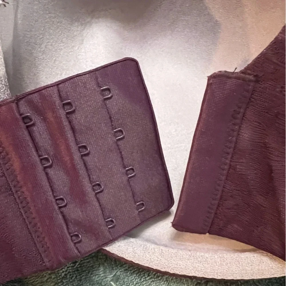 Cacique Plum Side‎ Smoothing Solution Balconette Underwire Bra. Size 44DD. NWT.